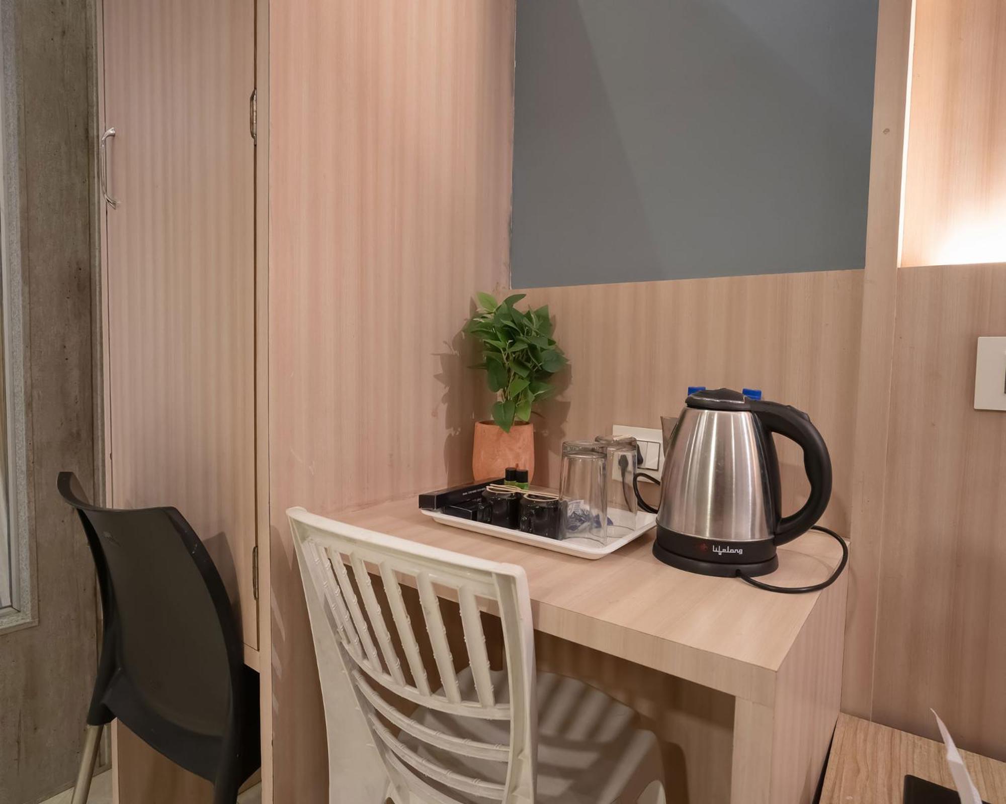 Hotel Grand Seasons- Navi Mumbai Exteriör bild
