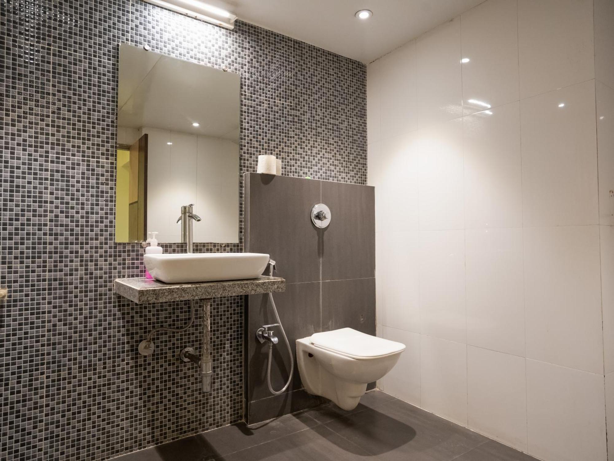 Hotel Grand Seasons- Navi Mumbai Exteriör bild