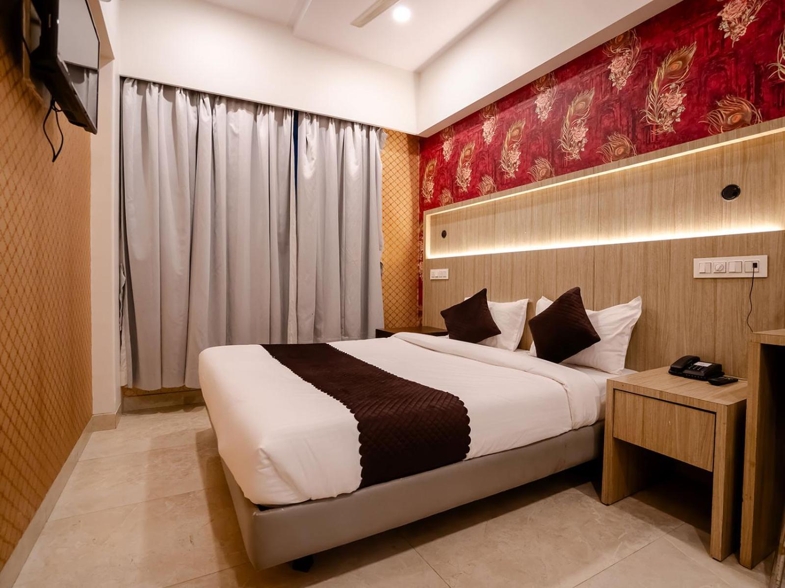 Hotel Grand Seasons- Navi Mumbai Exteriör bild